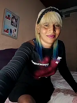 Snapshot of Goodgirlsue_77 chatting on November 5, 2025, 4:21 pm Goodgirlsue 77 online show from November 5, 2025, 4:21 pm