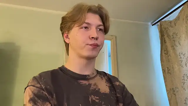 Snapshot of TheMikeSever chatting on September 30, 2025, 2:17 am TheMikeSever online show from September 30, 2025, 2:17 am