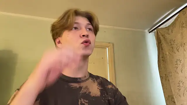 Snapshot of TheMikeSever chatting on September 29, 2025, 4:41 am TheMikeSever online show from September 29, 2025, 4:41 am