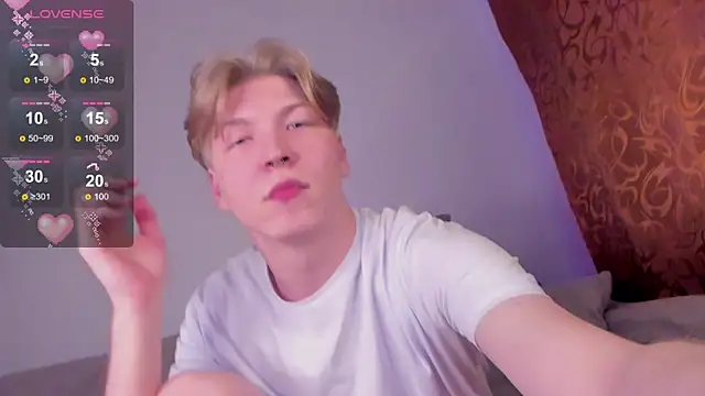 Snapshot of TheMikeSever chatting on October 23, 2025, 2:21 am TheMikeSever online show from October 23, 2025, 2:21 am