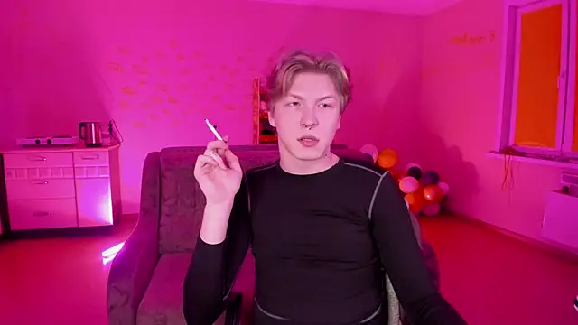 Snapshot of TheMikeSever chatting on February 11, 2025, 5:07 pm TheMikeSever online show from February 11, 2025, 5:07 pm