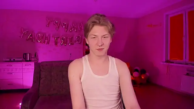 Snapshot of TheMikeSever chatting on February 19, 2025, 12:14 am TheMikeSever online show from February 19, 2025, 12:14 am