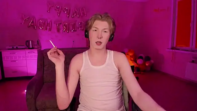 Snapshot of TheMikeSever chatting on February 18, 2025, 4:58 pm TheMikeSever online show from February 18, 2025, 4:58 pm