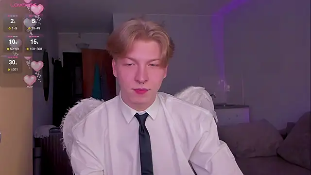 Snapshot of TheMikeSever chatting on November 11, 2025, 9:04 am TheMikeSever online show from November 11, 2025, 9:04 am