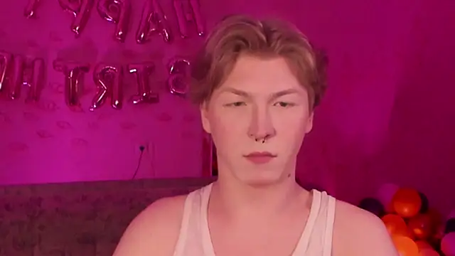 Snapshot of TheMikeSever chatting on February 20, 2025, 8:25 pm TheMikeSever online show from February 20, 2025, 8:25 pm