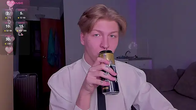 Snapshot of TheMikeSever chatting on November 15, 2025, 10:30 am TheMikeSever online show from November 15, 2025, 10:30 am