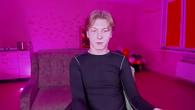 Snapshot of TheMikeSever chatting on February 8, 2025, 8:10 pm TheMikeSever online show from February 8, 2025, 8:10 pm