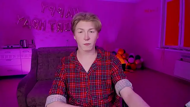 Snapshot of TheMikeSever chatting on February 26, 2025, 5:10 pm TheMikeSever online show from February 26, 2025, 5:10 pm