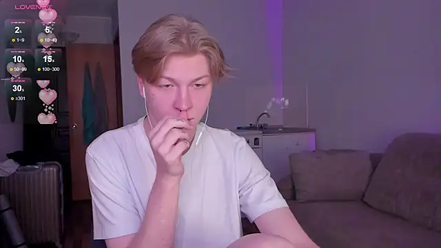 Snapshot of TheMikeSever chatting on December 1, 2025, 12:06 pm TheMikeSever online show from December 1, 2025, 12:06 pm