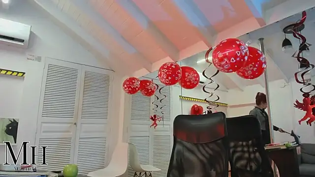 MizzHell online show from September 20, 2025, 1:27 pm