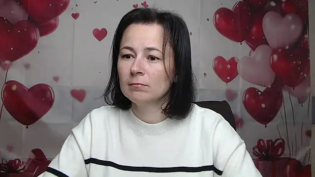 Snapshot of MarieSho chatting on April 22, 2026, 6:20 am MarieSho online show from April 22, 2026, 6:20 am