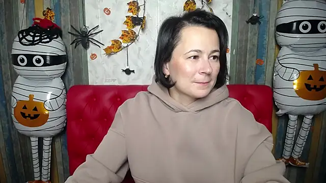 MarieSho online show from November 13, 2025, 6:01 pm