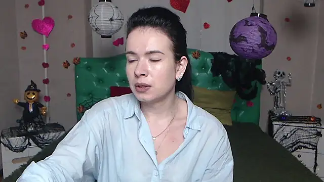 Snapshot of JasmineKouch chatting on November 16, 2025, 7:02 am JasmineKouch online show from November 16, 2025, 7:02 am