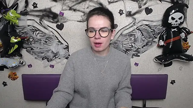 Snapshot of JasmineKouch chatting on October 22, 2025, 5:12 pm JasmineKouch online show from October 22, 2025, 5:12 pm