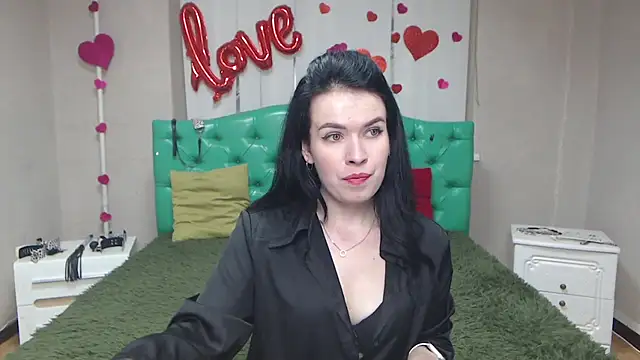 JasmineKouch online show from May 13, 2026, 5:31 pm