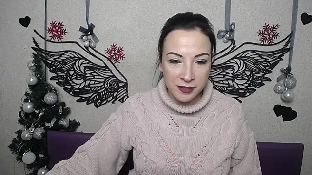 ElizabethSho online show from January 6, 2026, 6:12 pm