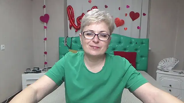 Snapshot of EmiliaGree chatting on March 26, 2026, 6:06 pm EmiliaGree online show from March 26, 2026, 6:06 pm