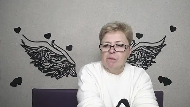 Snapshot of EmiliaGree chatting on April 30, 2026, 5:20 pm EmiliaGree online show from April 30, 2026, 5:20 pm