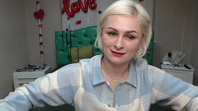 Snapshot of OliviaHorst chatting on March 12, 2025, 9:23 am OliviaHorst online show from March 12, 2025, 9:23 am