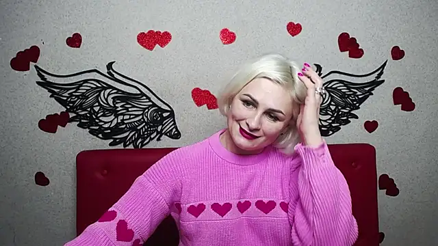 Snapshot of OliviaHorst chatting on February 19, 2025, 12:33 pm OliviaHorst online show from February 19, 2025, 12:33 pm