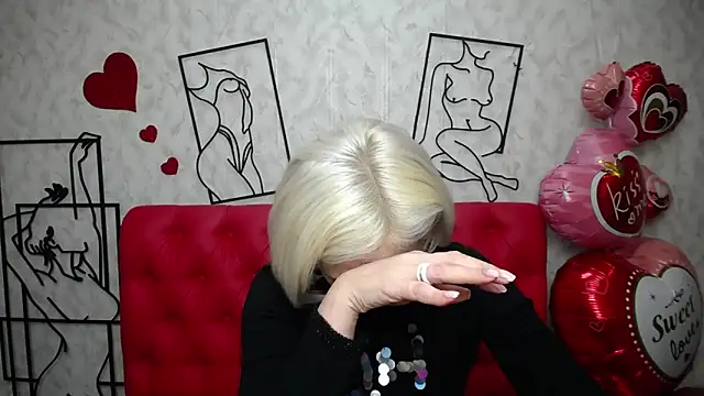 Snapshot of OliviaHorst chatting on February 15, 2025, 4:34 pm OliviaHorst online show from February 15, 2025, 4:34 pm