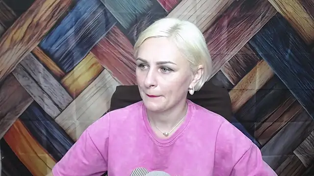 Snapshot of OliviaHorst chatting on September 11, 2025, 5:18 am OliviaHorst online show from September 11, 2025, 5:18 am