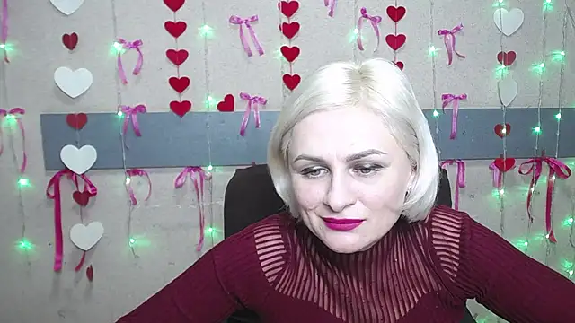 Snapshot of OliviaHorst chatting on January 28, 2025, 12:22 pm OliviaHorst online show from January 28, 2025, 12:22 pm