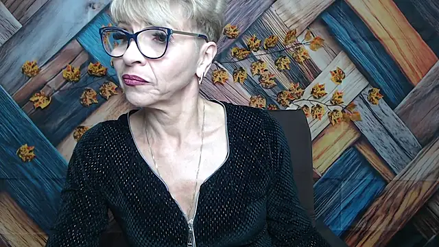 Snapshot of EllaBonito chatting on December 4, 2025, 6:45 am EllaBonito online show from December 4, 2025, 6:45 am