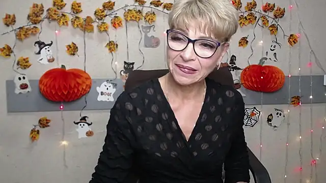 Snapshot of EllaBonito chatting on October 26, 2025, 6:36 am EllaBonito online show from October 26, 2025, 6:36 am