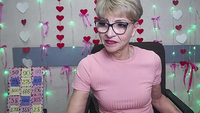 Snapshot of EllaBonito chatting on March 1, 2025, 9:29 am EllaBonito online show from March 1, 2025, 9:29 am