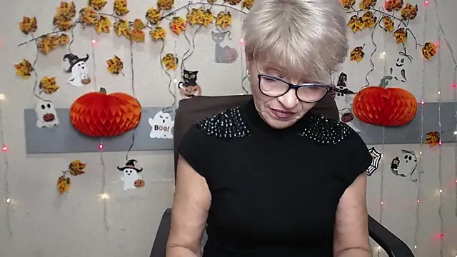 Snapshot of EllaBonito chatting on October 22, 2025, 5:29 am EllaBonito online show from October 22, 2025, 5:29 am