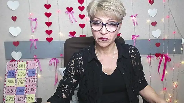 Snapshot of EllaBonito chatting on February 26, 2025, 6:30 am EllaBonito online show from February 26, 2025, 6:30 am