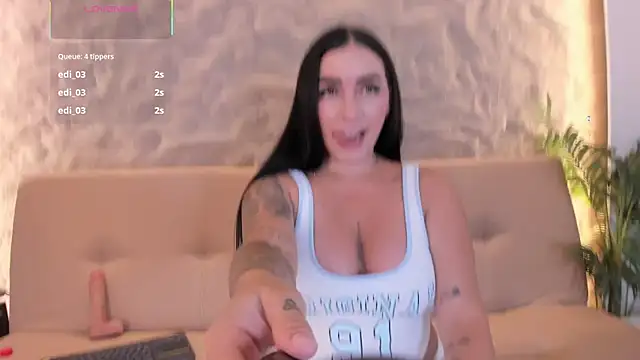 Sofia  rivera online show from November 6, 2025, 5:50 pm