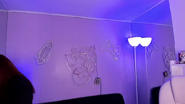 Camiila Osorio online show from February 12, 2026, 7:46 pm