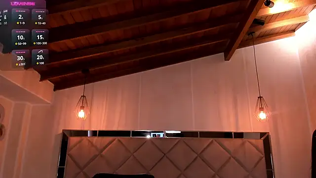 Snapshot of ValeriaVelvet chatting on October 27, 2025, 12:17 pm ValeriaVelvet online show from October 27, 2025, 12:17 pm