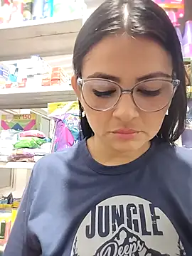 Linda Lars online show from November 27, 2025, 3:40 am