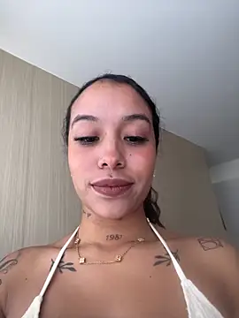 MarieLeon online show from May 12, 2026, 6:14 pm