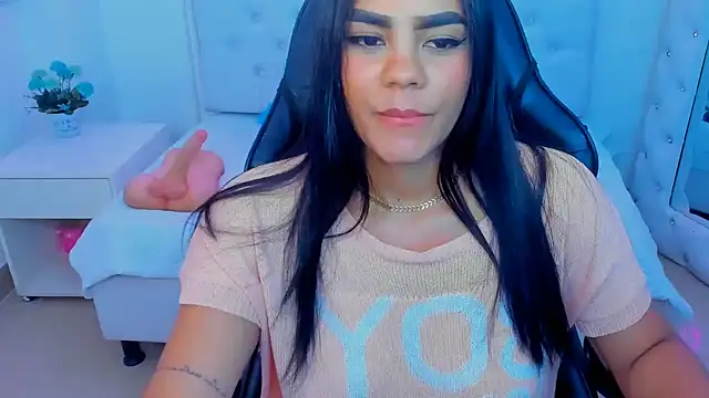 Snapshot of silvana__miller chatting on March 20, 2025, 10:40 pm silvana miller online show from March 20, 2025, 10:40 pm