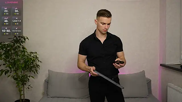 Snapshot of Nik_Sharp chatting on March 22, 2025, 4:47 pm Nik Sharp online show from March 22, 2025, 4:47 pm