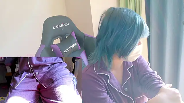 Snapshot of hazuki_8008 chatting on November 14, 2025, 1:42 am hazuki 8008 online show from November 14, 2025, 1:42 am