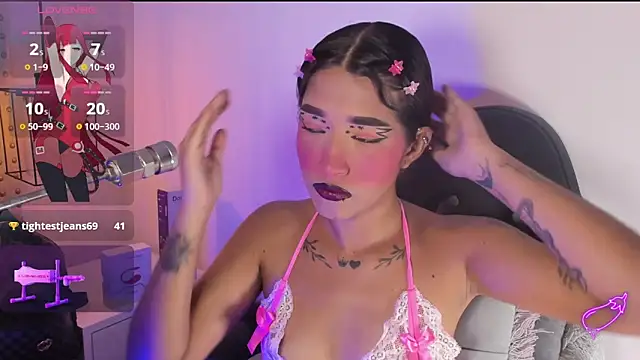 Snapshot of baby_naughty1_ chatting on February 13, 2025, 1:26 pm baby naughty1 online show from February 13, 2025, 1:26 pm