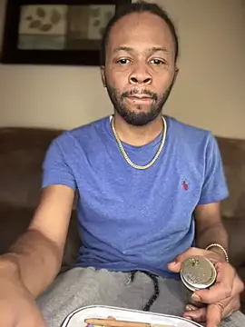 Snapshot of MobyDxck chatting on March 9, 2025, 8:21 pm MobyDxck online show from March 9, 2025, 8:21 pm