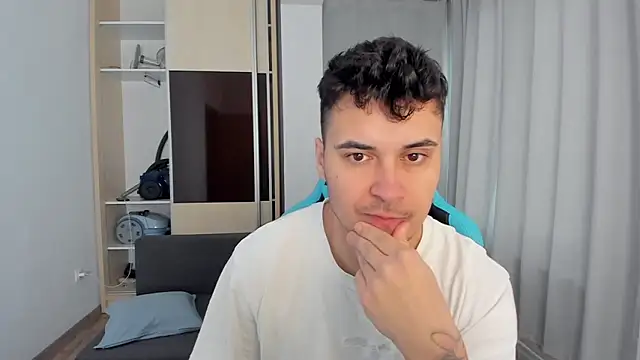 MatMalonne online show from February 12, 2026, 6:24 am