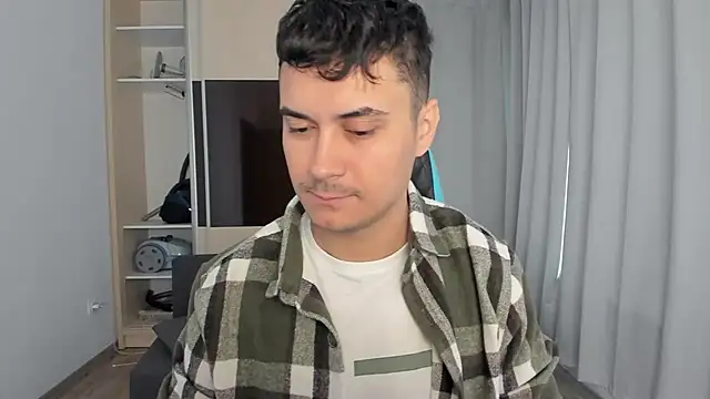 MatMalonne online show from November 18, 2025, 6:28 am