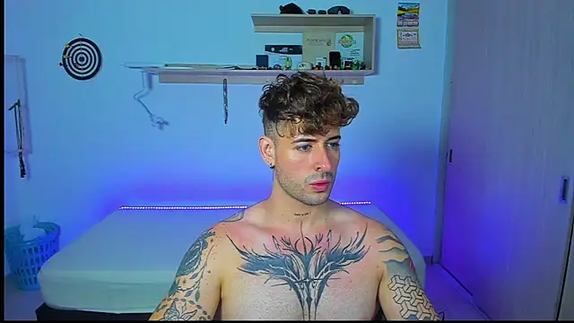 Snapshot of Ares_blue chatting on May 15, 2026, 2:15 pm Ares blue online show from May 15, 2026, 2:15 pm
