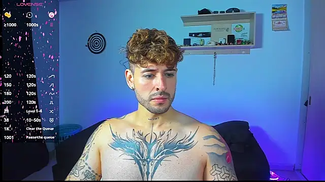 Snapshot of Ares_blue chatting on May 22, 2026, 2:26 pm Ares blue online show from May 22, 2026, 2:26 pm