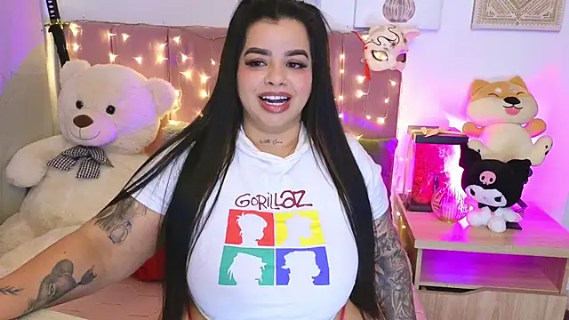 MiahJoness online show from July 15, 2026, 11:45 pm