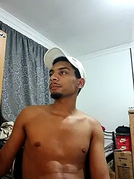 Snapshot of 29YOURZ_28_ chatting on October 22, 2025, 9:35 pm 29YOURZ 28 online show from October 22, 2025, 9:35 pm