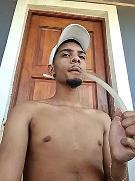 Snapshot of 29YOURZ_28_ chatting on December 4, 2025, 8:35 am 29YOURZ 28 online show from December 4, 2025, 8:35 am