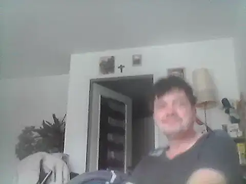 Snapshot of Bigpenis6y chatting on February 6, 2025, 12:15 pm Bigpenis6y online show from February 6, 2025, 12:15 pm